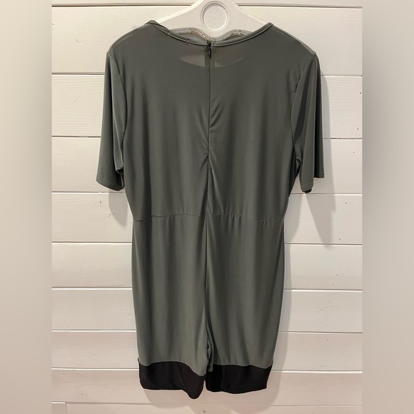 Boohoo Colorblock Romper – NWT – Size 18 - Picture 9 of 9